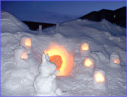 紫雲荘製作の雪灯篭
